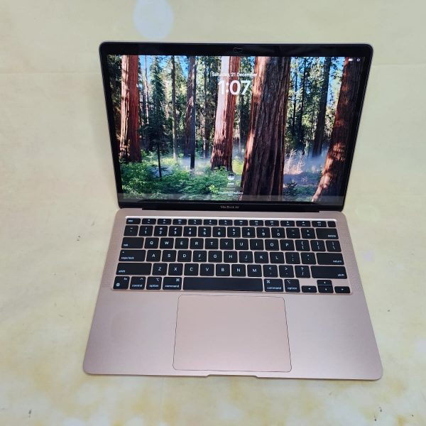 Macbook Air 2020 13″, M1, 8GB, 512 SSD, Sequioa OS, Gold