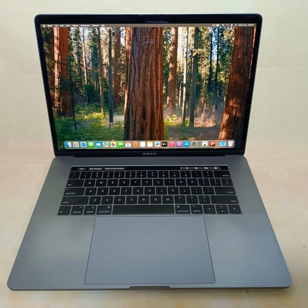 MACBOOK PRO RETINA 2018 15″, TOUCHBAR, Intel i7, 16GB, 512 GB SSD, Sequoia OS