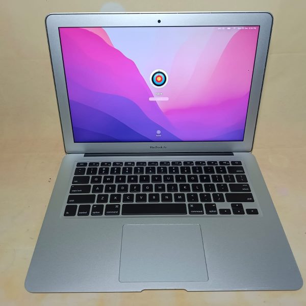 MACBOOK AIR 13″ 2017 Intel Core i5, 8GB RAM, 256 GB SSD, Monterey